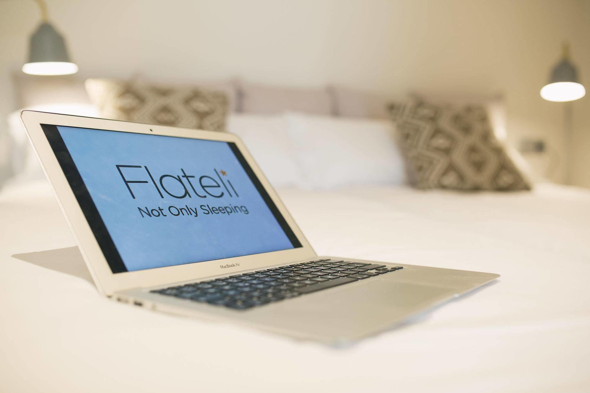 Flateli - Plaça Catalunya 22 Gérone Extérieur photo